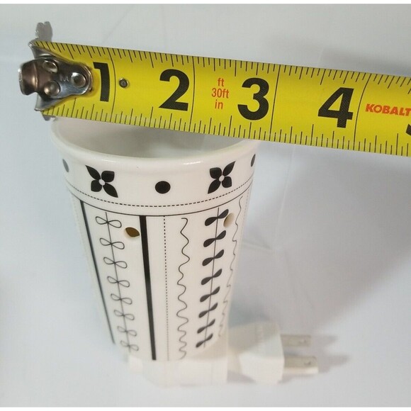 NEW Retired Scentsy Original Box "Bud" Plug-In Wall Wax Warmer Bulb Included - Picture 5 of 7